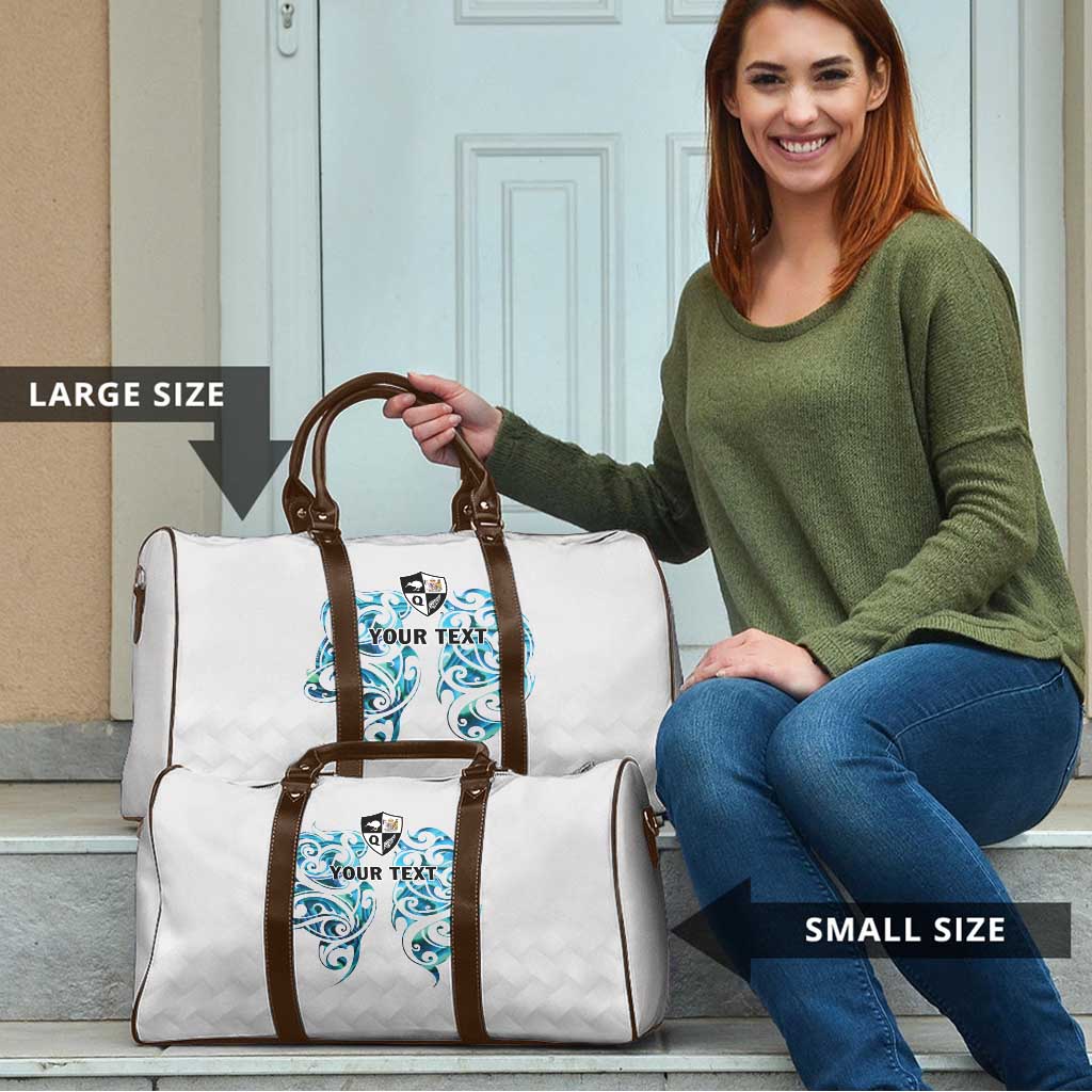 Queensland Maori Kiwi Personalised Travel Bag Ma Kakariki Papua Shell Maori Tribal Tattoo - Polynesian Pride