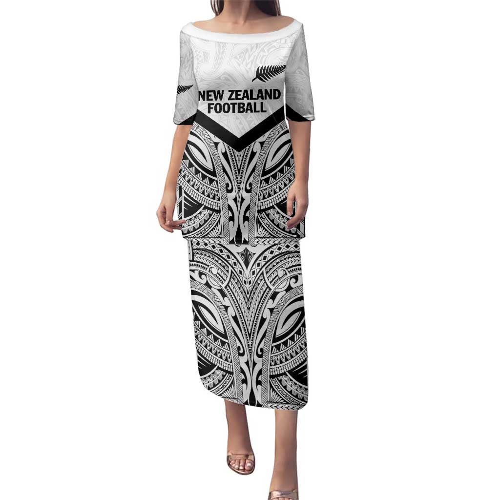 New Zealand Football Custom Family Matching Puletasi and Hawaiian Shirt All White Fern Go Champions LT9 Mom's Dress White - Polynesian Pride