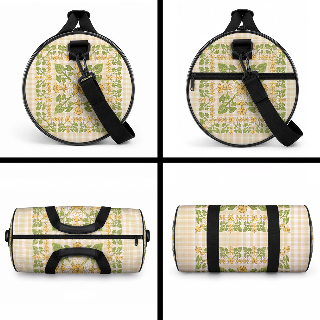 Squares Puakenikeni and Kalo Duffle Bag Beige Palaka Hawaiian Quilt Pattern LT9 - Polynesian Pride