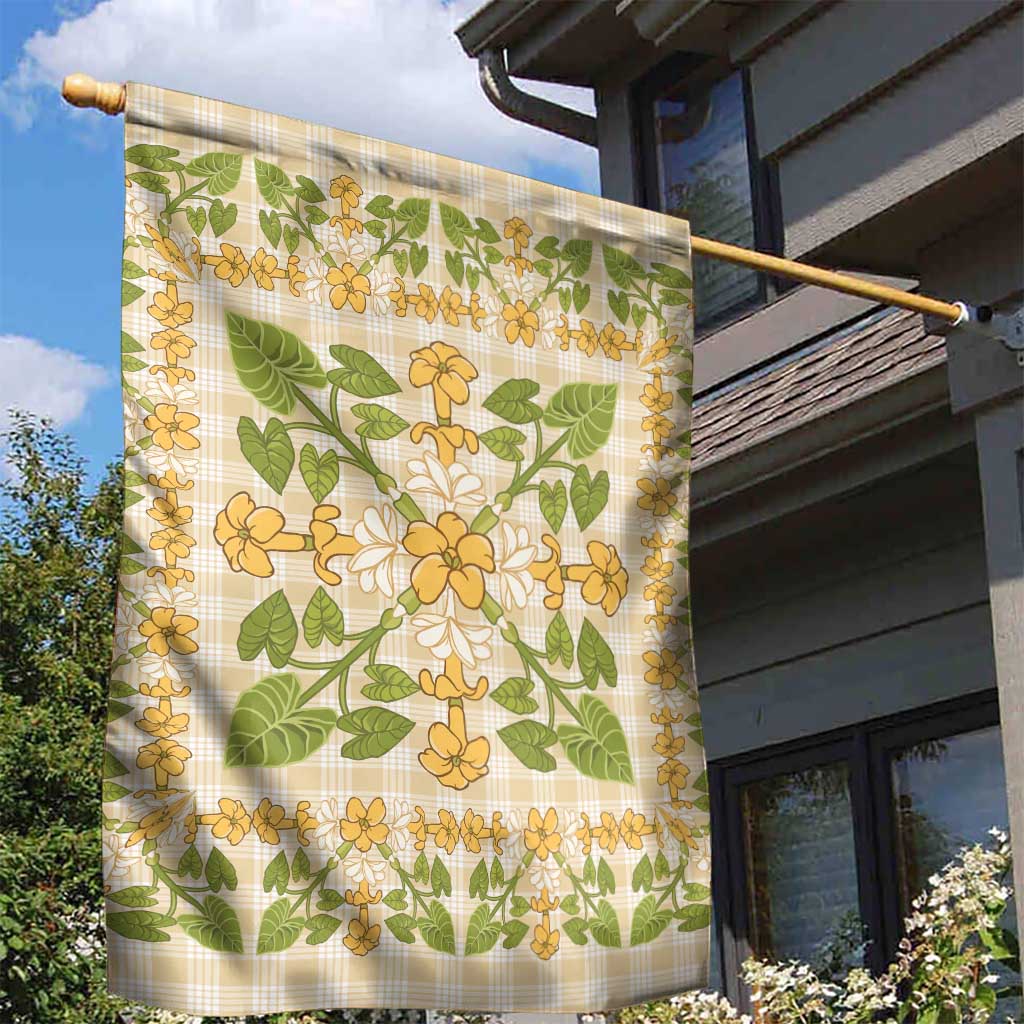 Squares Puakenikeni and Kalo Garden Flag Beige Palaka Hawaiian Quilt Pattern - Polynesian Pride
