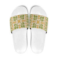 Squares Puakenikeni and Kalo Slide Sandals Beige Palaka Hawaiian Quilt Pattern - Polynesian Pride