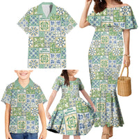 Mele Kalikimaka Hawaii Christmas Family Matching Mermaid Dress and Hawaiian Shirt Omaomao Seamless Floral Motif LT9 - Polynesian Pride