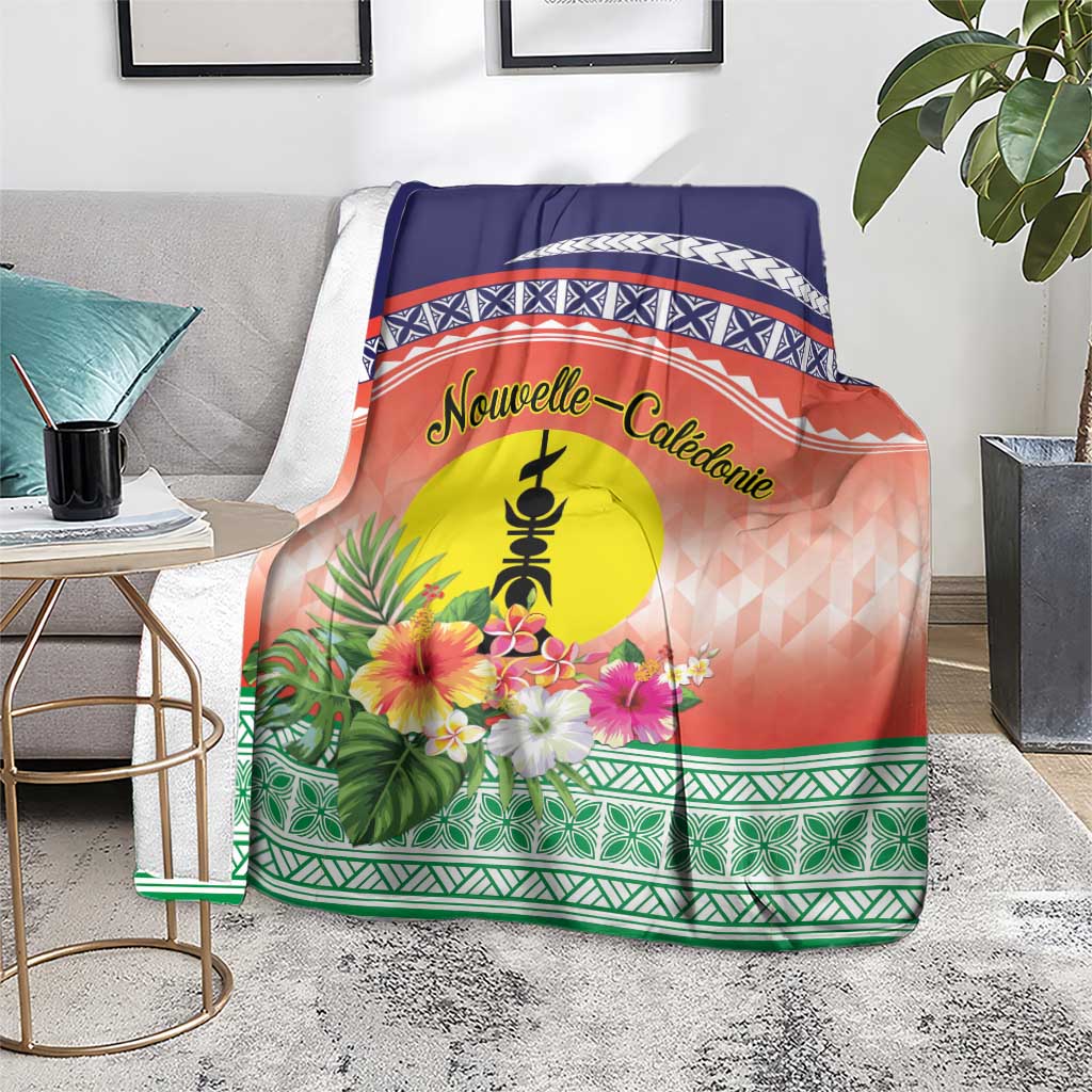 New Caledonia Nautilus Shell Blanket Polynesian Tropical Flowers
