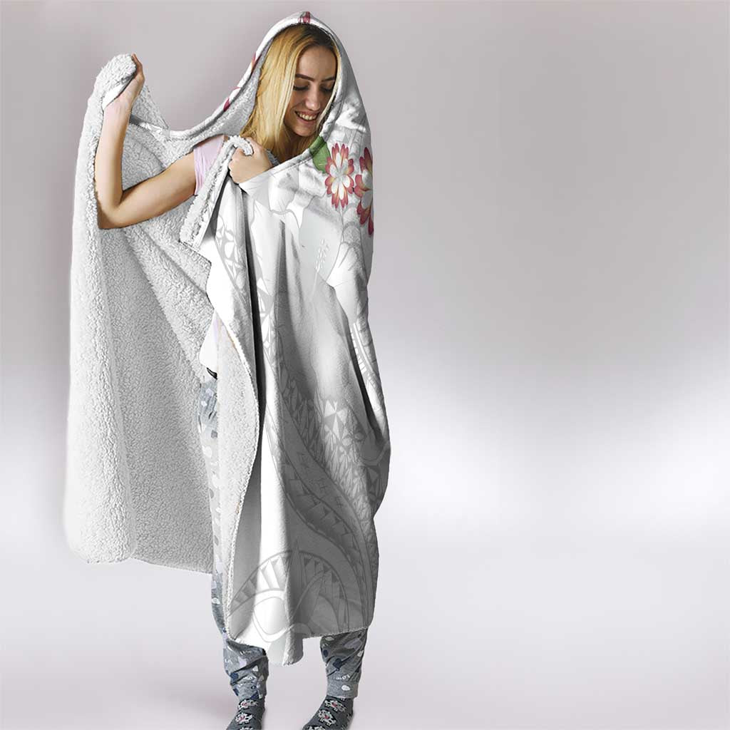 Manuia le Aso Sa o Tamaiti Tonga Hooded Blanket White Sunday Heilala Lei