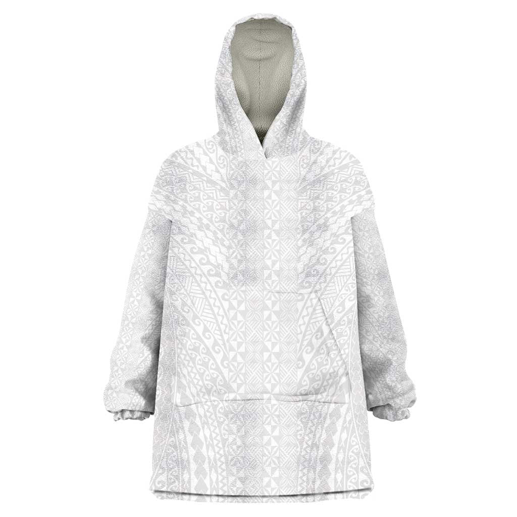 Lotu Tamaiti White Tongan Ngatu Wearable Blanket Hoodie Polynesian Tribal Fonulei Pattern - Polynesian Pride