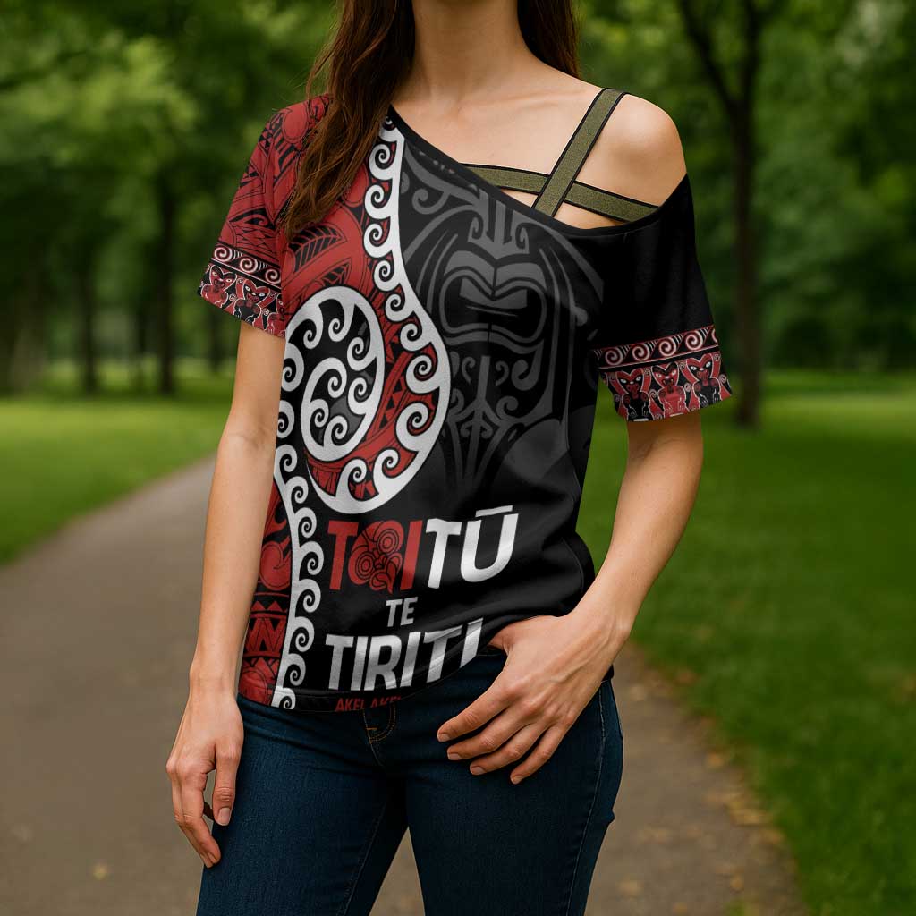 Honour The Treaty New Zealand Cross Shoulder Shirt Toitu Te Tiriti Ake Ake Ake - Polynesian Pride