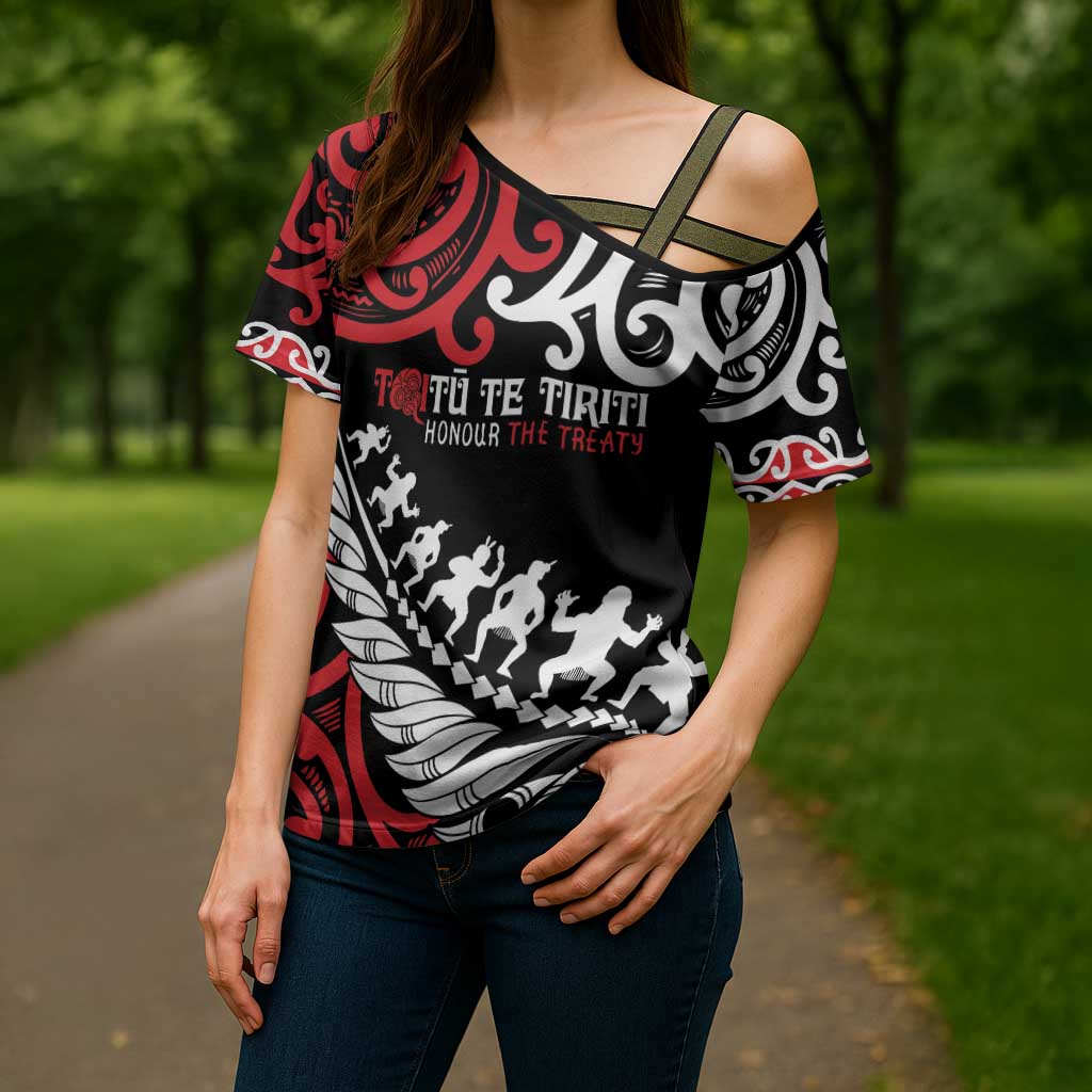 Honour The Treaty New Zealand Personalised Cross Shoulder Shirt Toitu Te Tiriti Half Fern Haka Dance - Polynesian Pride