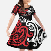Honour The Treaty New Zealand Personalised Kid Short Sleeve Dress Toitu Te Tiriti Half Fern with Haka dance LT9 KID Black - Polynesian Pride