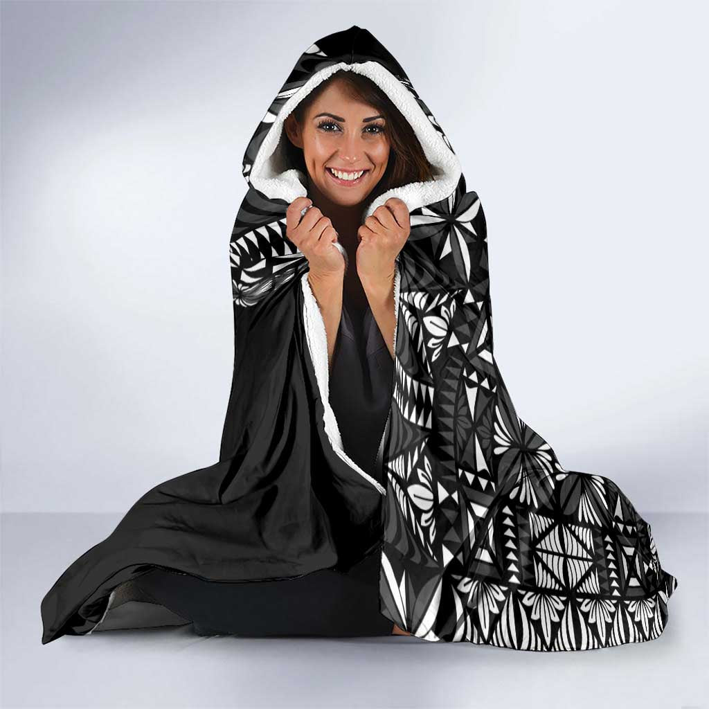 Black Tongan Ngatu Fonulei Pattern Hooded Blanket