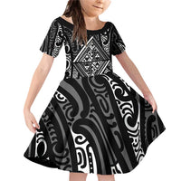 New Zealand Maori Taniko Family Matching Off Shoulder Short Dress and Hawaiian Shirt Black Kowhaiwhai Puhoro LT9 Daughter's Dress Black - Polynesian Pride