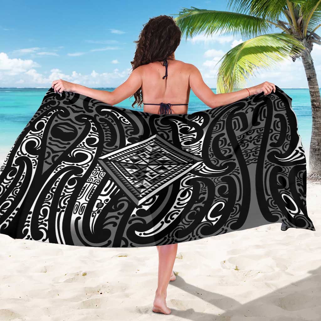 New Zealand Maori Taniko Sarong Black Kowhaiwhai Puhoro