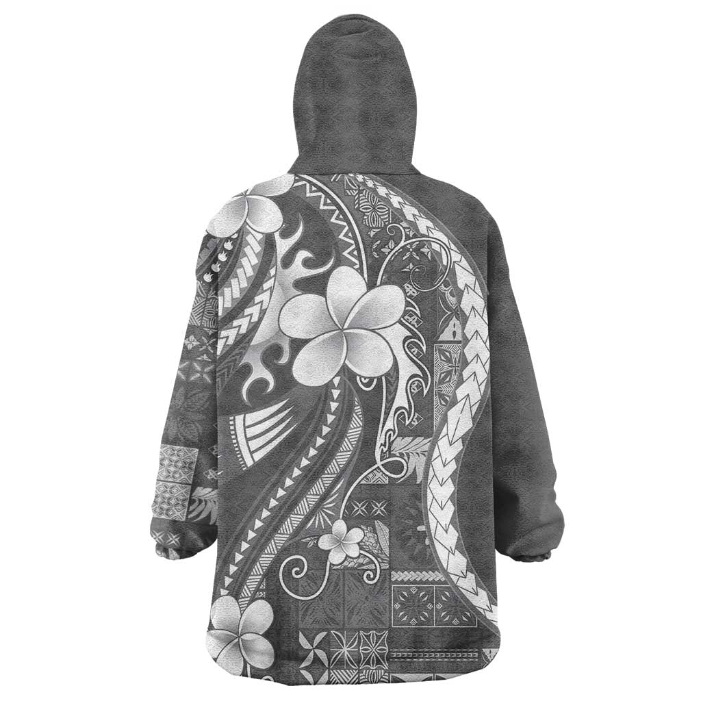 Samoa Siapo Tribal Pattern Wearable Blanket Hoodie Light Gray Polynesian Plumeria Tapa Motif