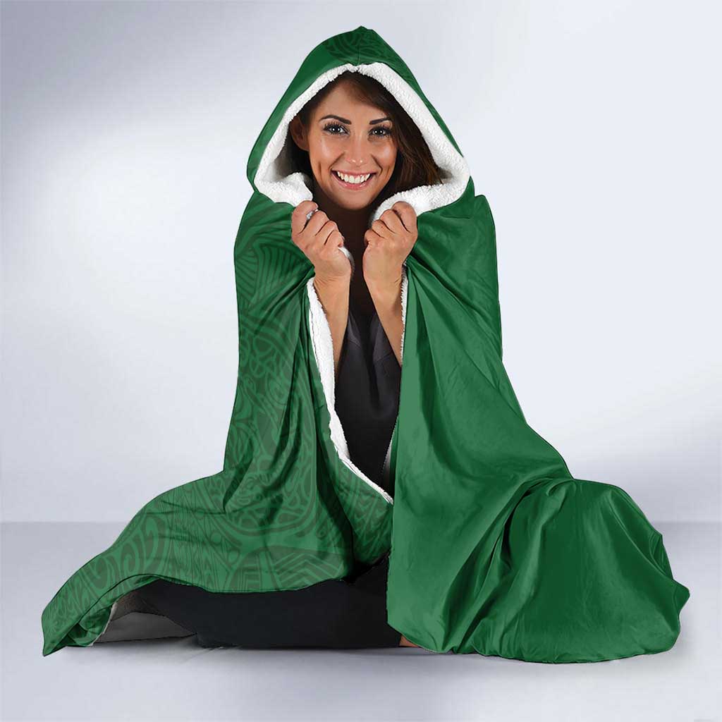 Manua Islands Polynesian Style Hooded Blanket