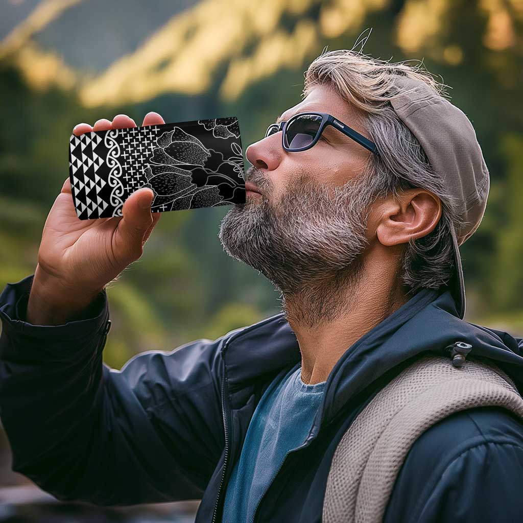 Black Taniko Kowhaiwhai Tukutuku Motif 4 in 1 Can Cooler Tumbler