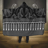 Black Taniko Kowhaiwhai Tukutuku Motif Hooded Blanket