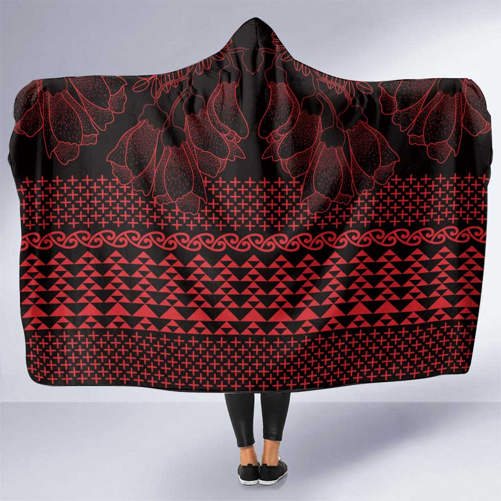 Red Taniko Kowhaiwhai Tukutuku Motif Hooded Blanket