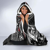 Personalised New Zealand Potae Pango Cricket Hooded Blanket Special Maori Hei Tiki Tribal Tattoo LT9 - Polynesian Pride
