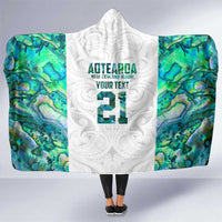 Custom New Zealand Aotearoa Hooded Blanket Green Maori Paua Shell Indigenous - Polynesian Pride