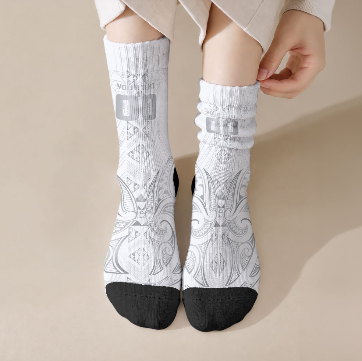 Maori Rugby Custom Ngaru Mangopare Crew Socks Kiwikiwi Niho Taniwha Motif LT9 Crew Socks Grey - Polynesian Pride