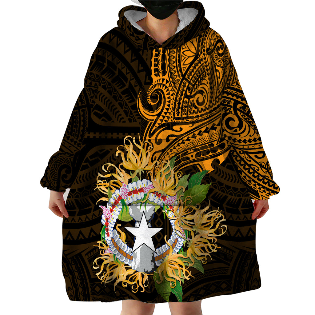 Northern Mariana Islands Ylang-ylang Mwarmwar Wearable Blanket Hoodie Polynesian Gold Style LT9 - Polynesian Pride
