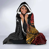 Papua New Guinea Sepik Personalised Hooded Blanket PNG Bird of Paradise Tattoo - Polynesian Pride