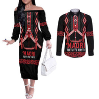 Toitu Te Tiriti Waitangi Couples Matching Off The Shoulder Long Sleeve Dress and Long Sleeve Button Shirt Black Wharenui House LT9 Black - Polynesian Pride