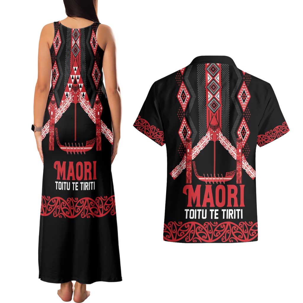 Toitu Te Tiriti Waitangi Couples Matching Tank Maxi Dress and Hawaiian Shirt Black Wharenui House LT9 - Polynesian Pride