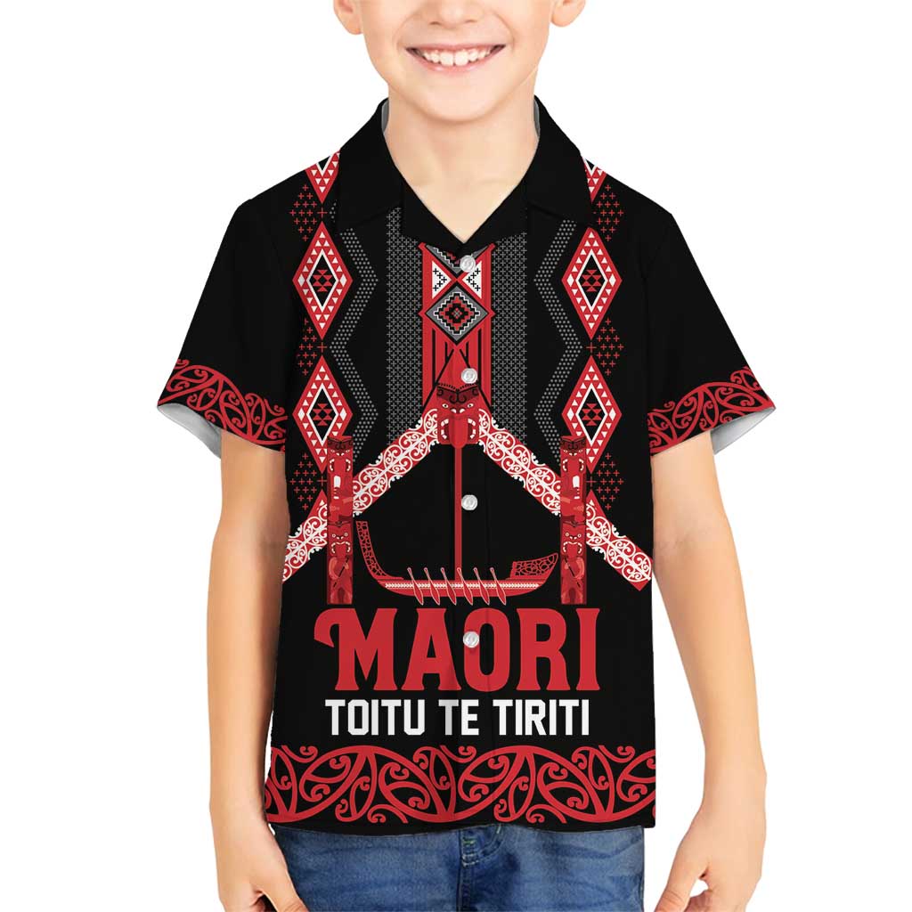 Toitu Te Tiriti Waitangi Family Matching Tank Maxi Dress and Hawaiian Shirt Black Wharenui House LT9 Son's Shirt Black - Polynesian Pride