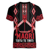 Toitu Te Tiriti Waitangi Women V-Neck T-Shirt Black Wharenui House - Polynesian Pride