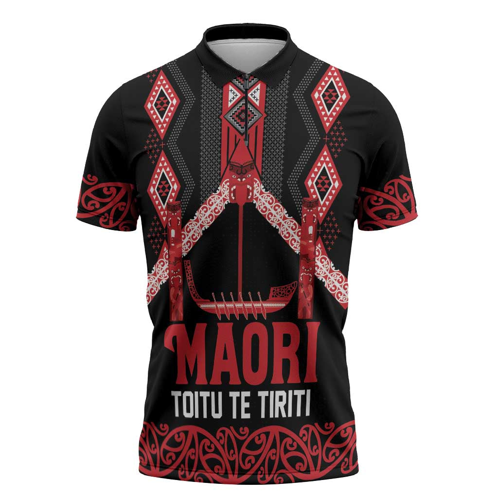 Toitu Te Tiriti Waitangi Zipper Polo Shirt Black Wharenui House - Polynesian Pride