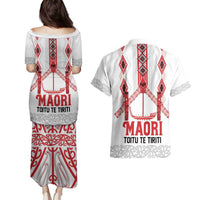 Toitu Te Tiriti Waitangi Couples Matching Puletasi and Hawaiian Shirt White Wharenui House - Polynesian Pride
