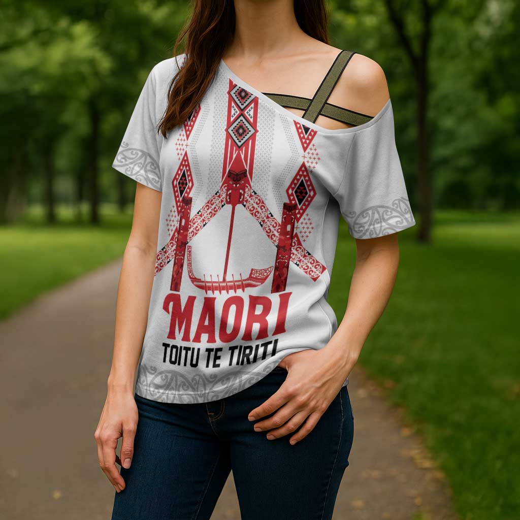Toitu Te Tiriti Waitangi Cross Shoulder Shirt White Wharenui House - Polynesian Pride