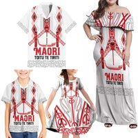Toitu Te Tiriti Waitangi Family Matching Off Shoulder Maxi Dress and Hawaiian Shirt White Wharenui House LT9 - Polynesian Pride