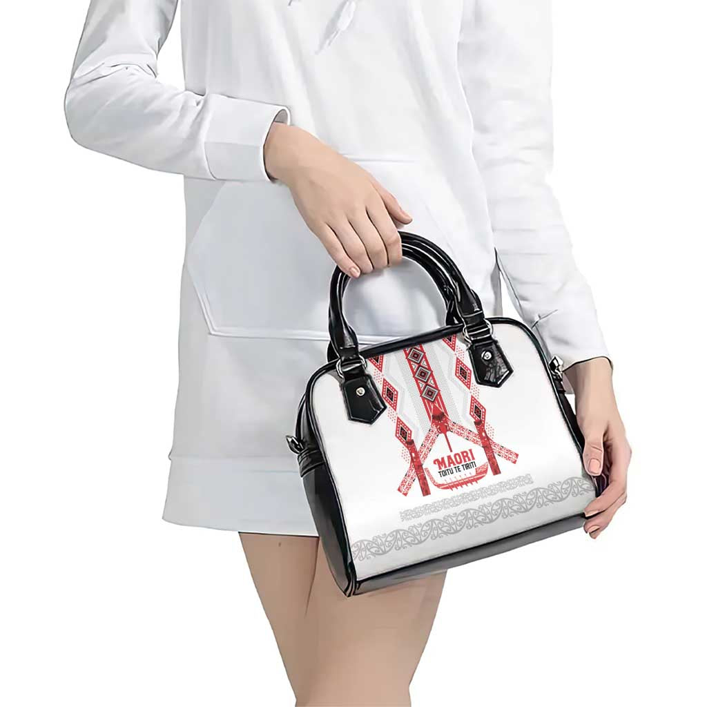 Toitu Te Tiriti Waitangi Shoulder Handbag White Wharenui House - Polynesian Pride