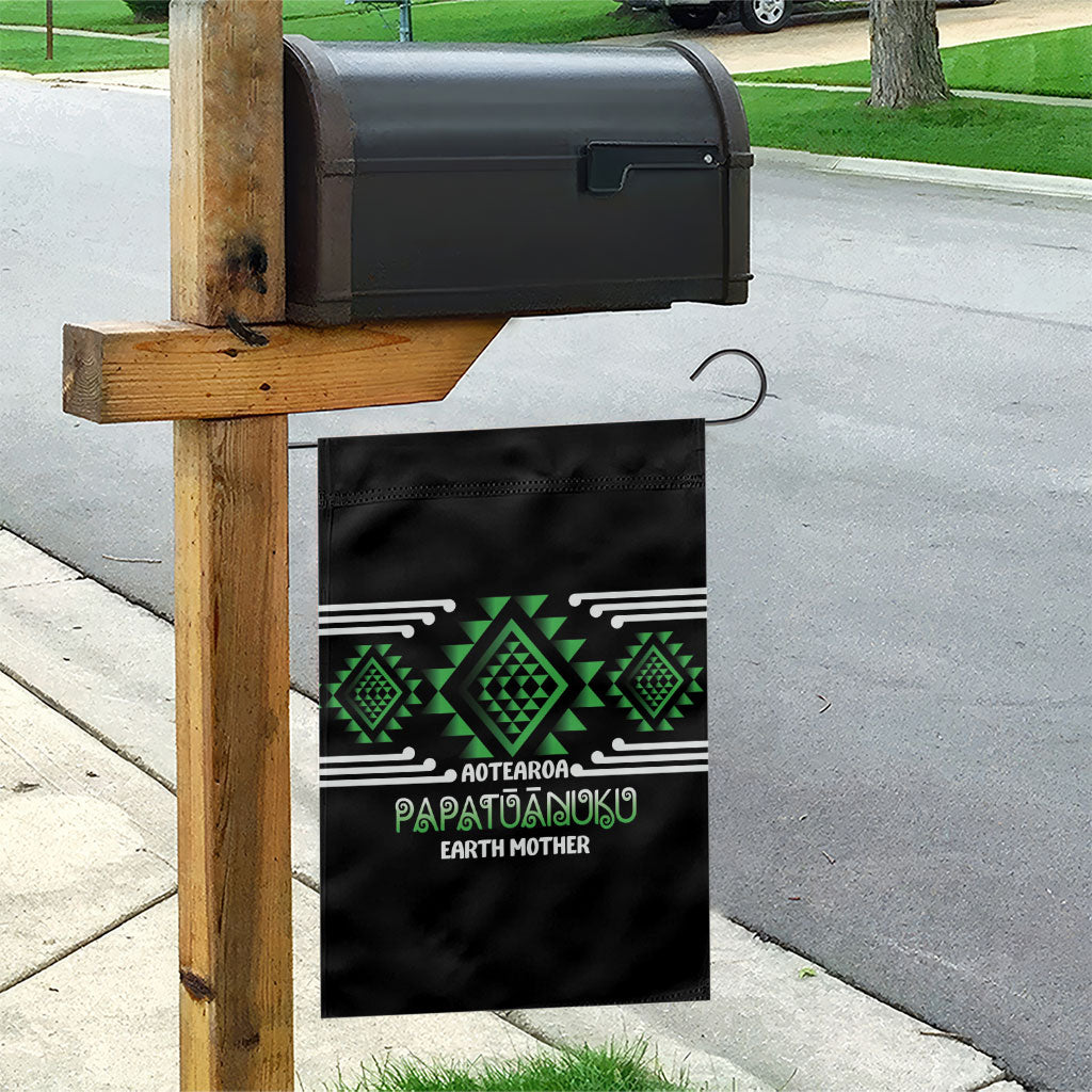 Aotearoa Atua Papatuanuku Garden Flag Maori Earth Mother Taniko Motifs LT14 - Polynesian Pride