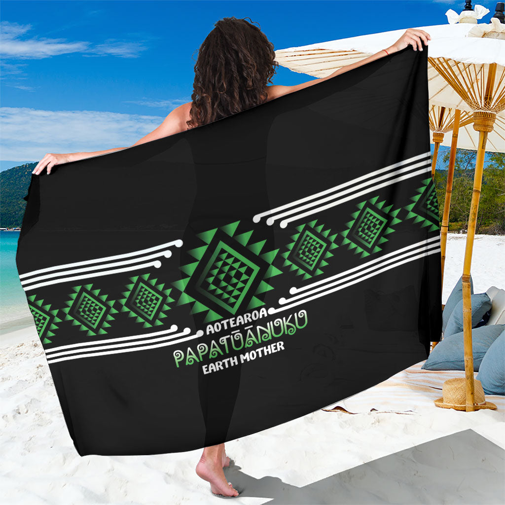 Aotearoa Atua Papatuanuku Sarong Maori Earth Mother Taniko Motifs LT14 One Size 44 x 66 inches Green - Polynesian Pride