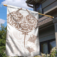 New Zealand Manta Ray Tattoo Garden Flag Aotearoa Maori Haehae Beige - Polynesian Pride