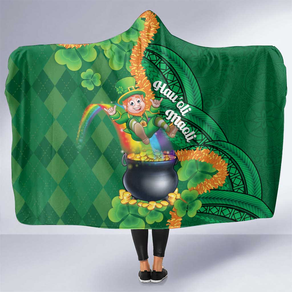 St Patrick's Day Hawaii Hooded Blanket Hauoli Maoli Funny Shaka Leprechaun