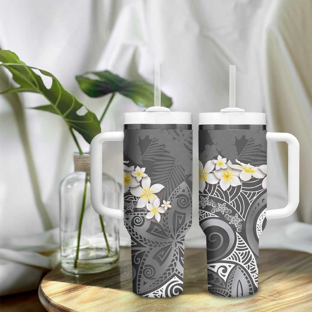 Gray Polynesian Tribal Frangipani Tropical Vibe Tumbler With Handle
