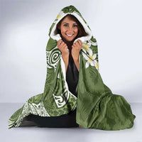 Green Polynesian Tribal Frangipani Tropical Vibe Hooded Blanket