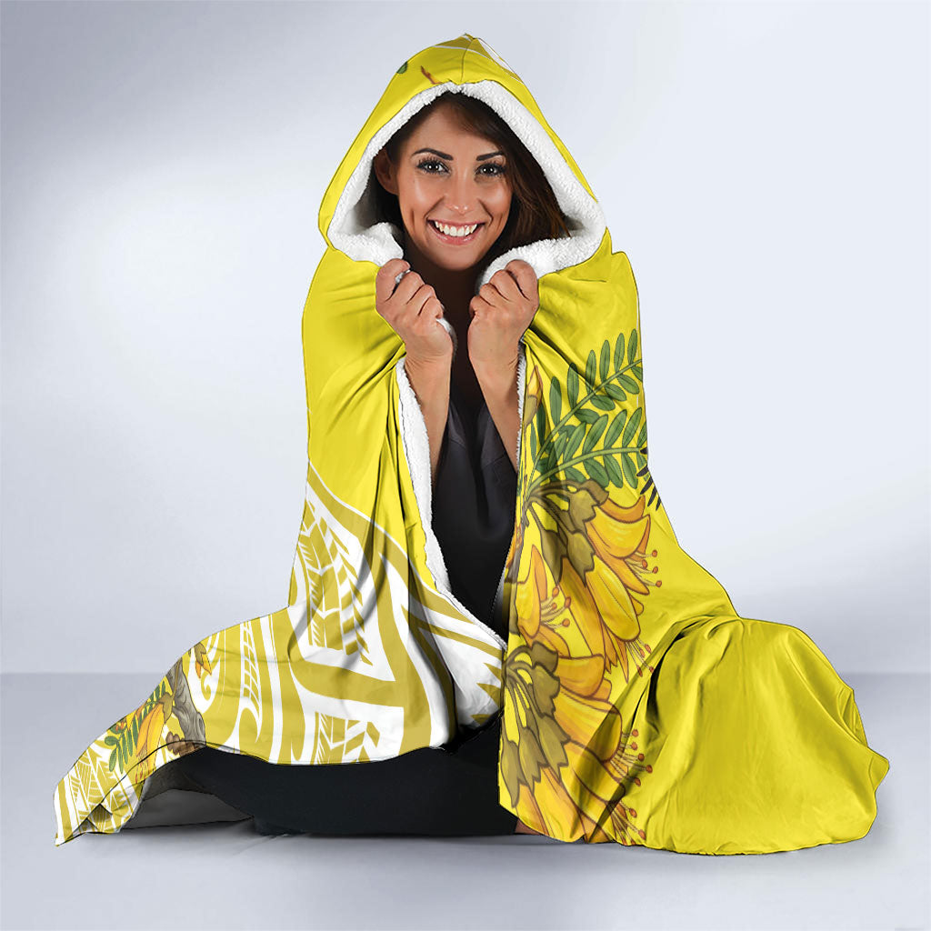 Bellbird New Zealand Hooded Blanket Korimako Kowhai Maori Pattern