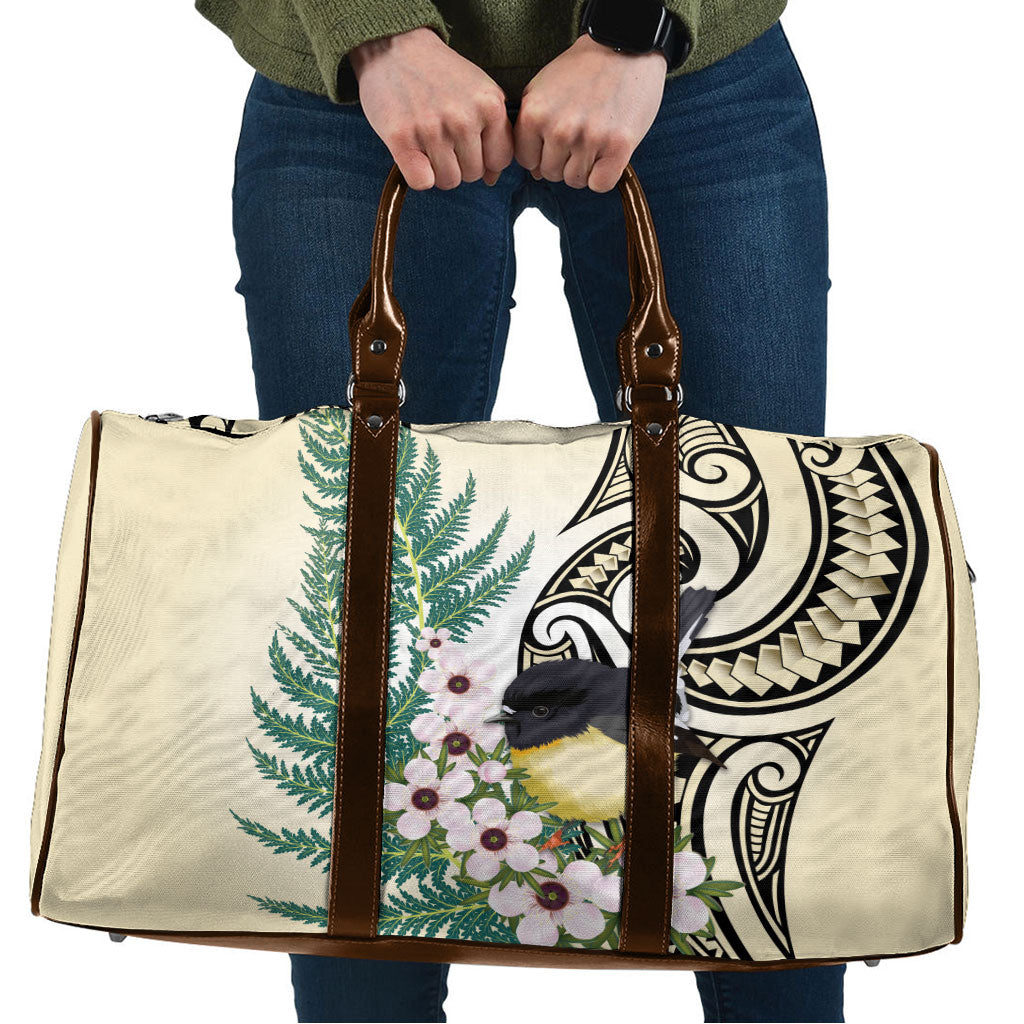 Endemic Tomtit New Zealand Travel Bag Miromiro Manuka Silver Fern Maori Pattern