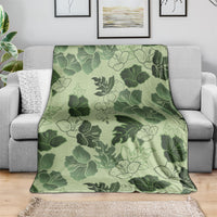 Vesuvian Green Aloha Hawaii Hibiscus Orchid Seamless Blanket