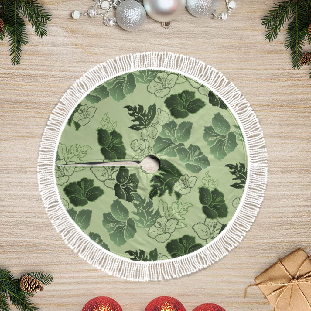 Vesuvian Green Aloha Hawaii Hibiscus Orchid Seamless Tree Skirt