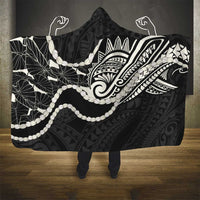 Aloha Hawaii Kalo Pikake Lei Hooded Blanket Chest Tattoo Black Hawaiian Pattern