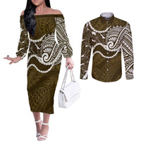Aloha Hawaii Kalo Pikake Lei Couples Matching Off The Shoulder Long Sleeve Dress and Long Sleeve Button Shirt Chest Tattoo Gold Hawaiian Pattern LT14 Gold - Polynesian Pride