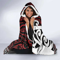 Personalised Aotearoa Bulldog Hooded Blanket New Zealand Maori Taniko Art