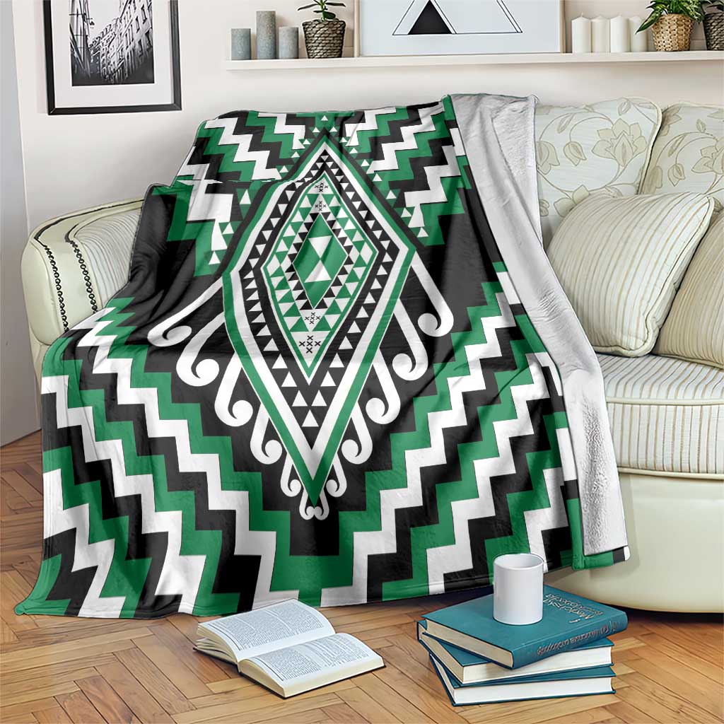 Green Aotearoa Taniko Poutama Patikitiki Blanket