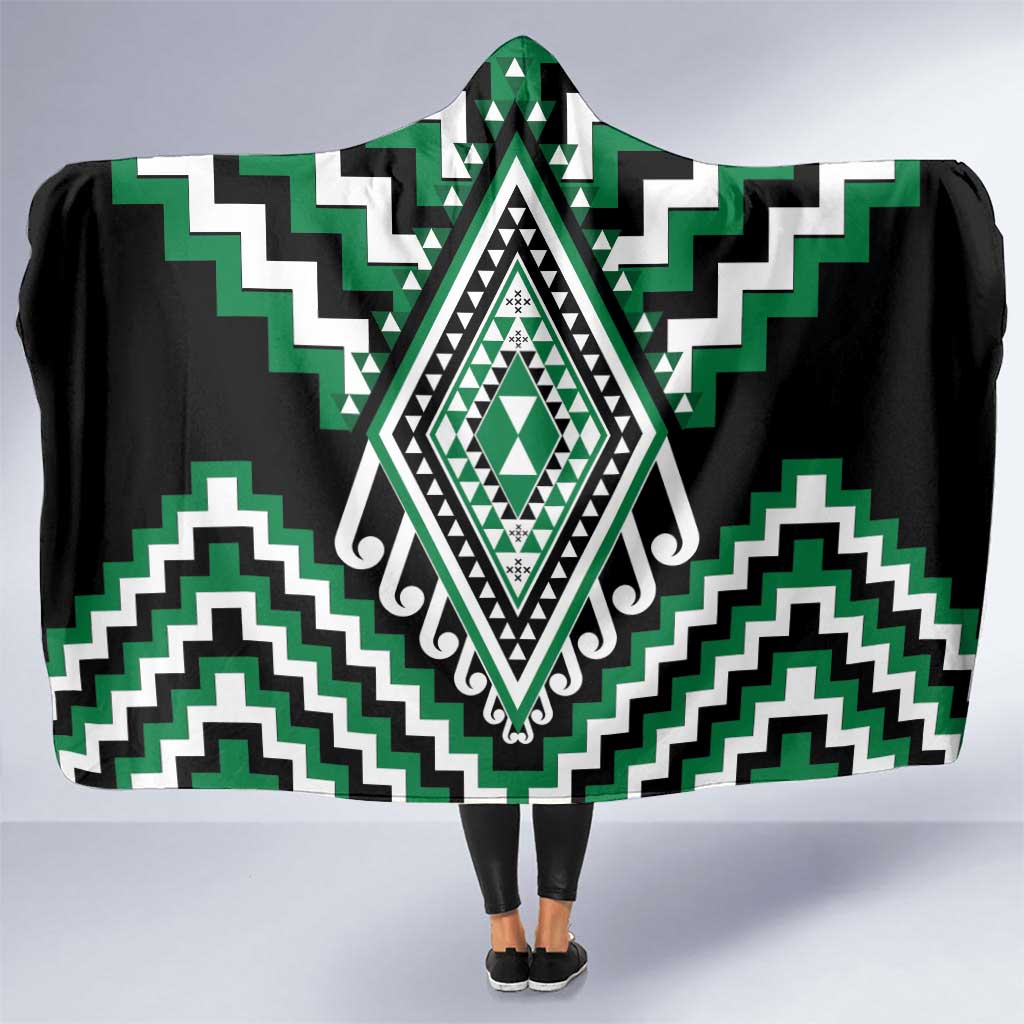 Green Aotearoa Taniko Poutama Patikitiki Hooded Blanket