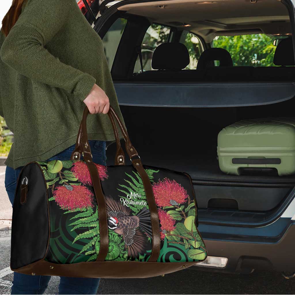 Meri Kirihimete New Zealand Travel Bag Piwakawaka Koru Fern Mix Pohutukawa - Polynesian Pride